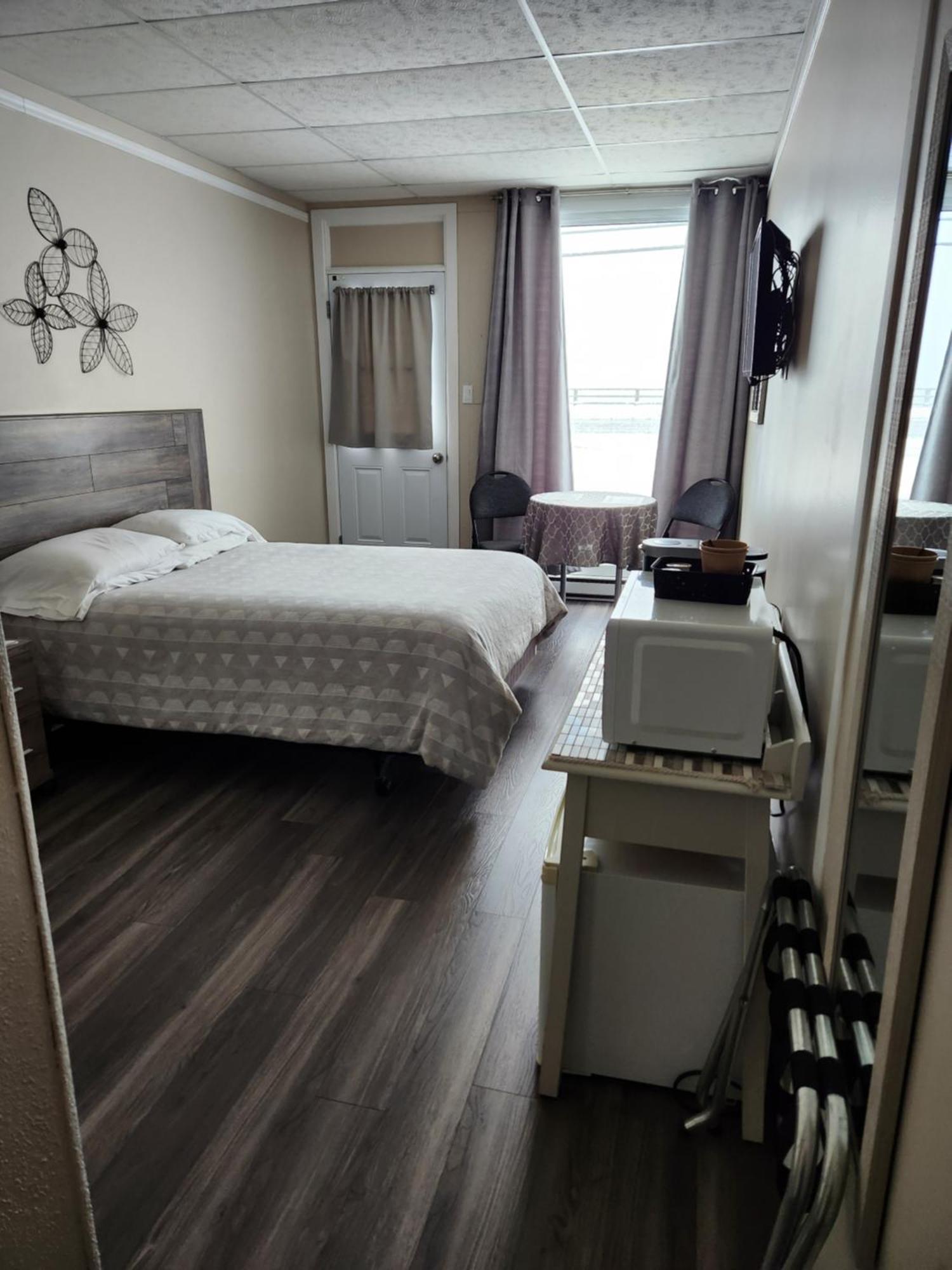 Motel Nanook แคป-ชาต์ ภายนอก รูปภาพ
